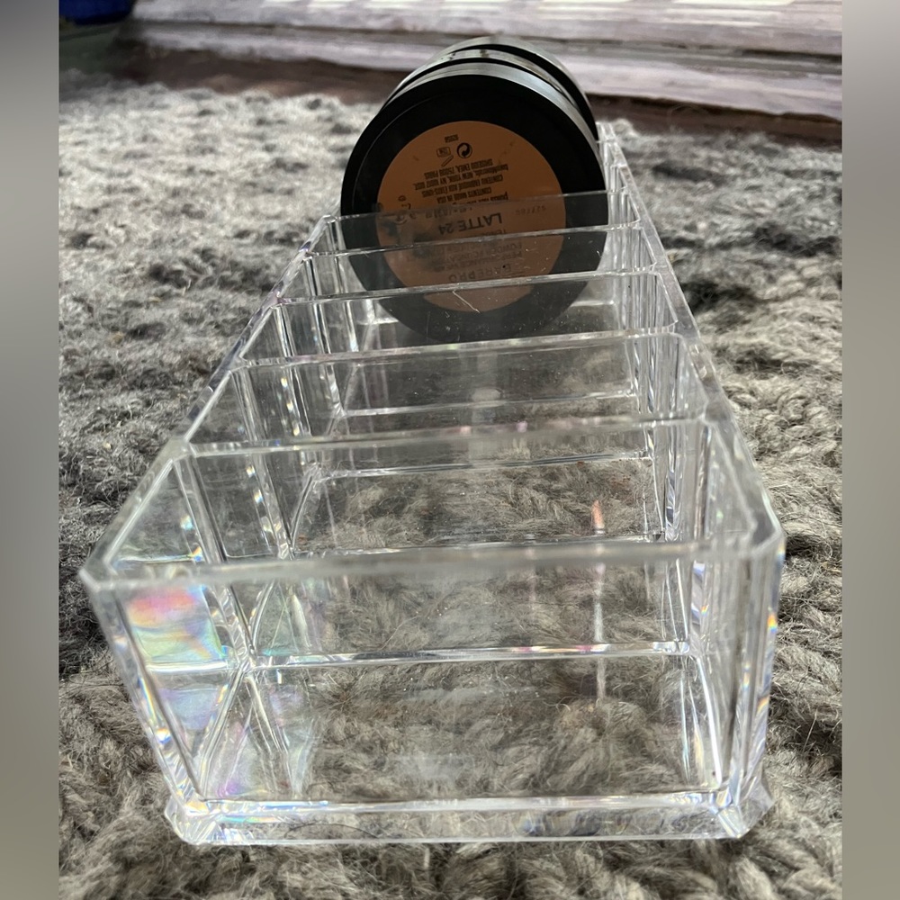 Makeup Compact Storage Tray - Picture 4 of 5